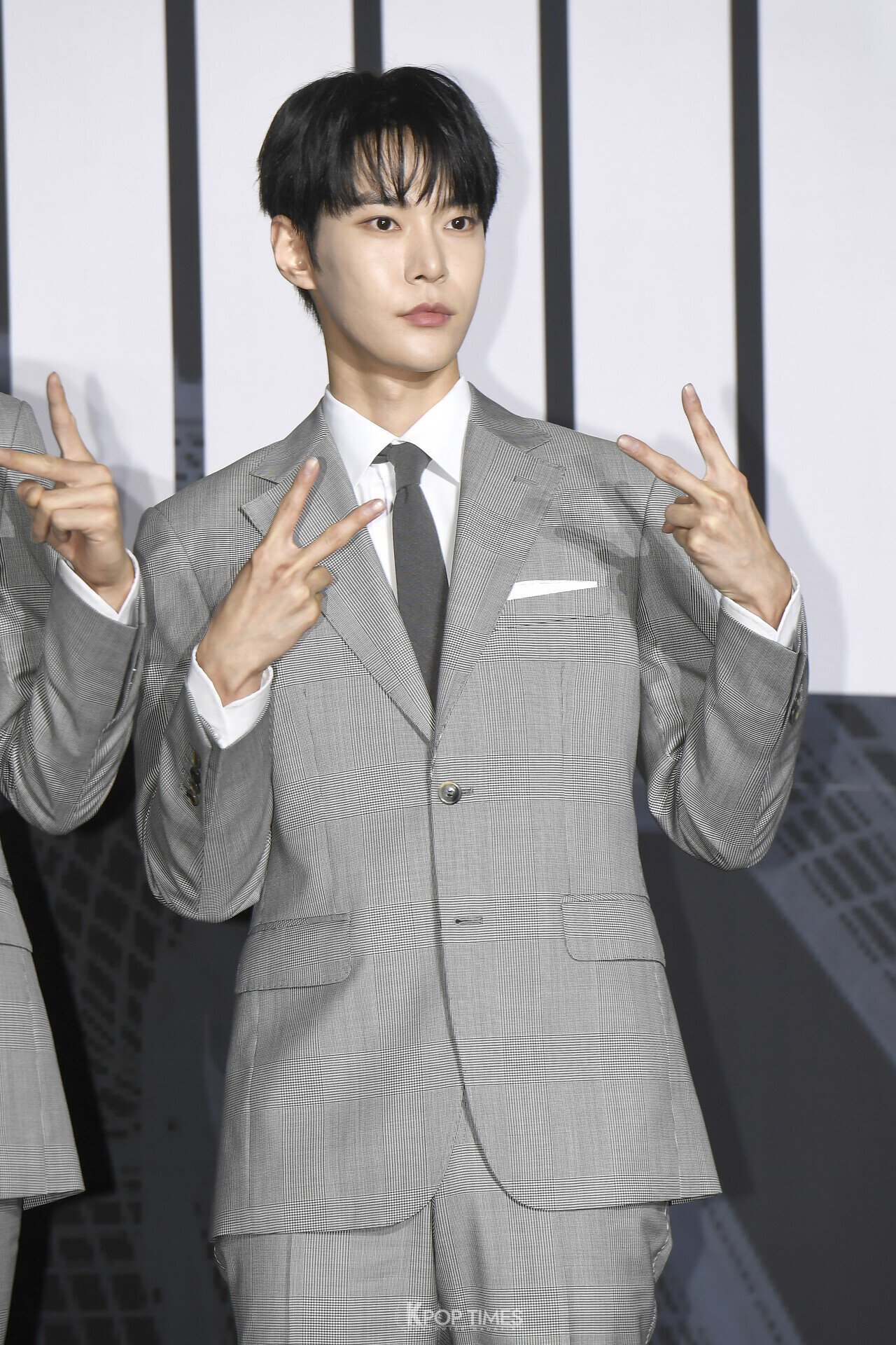 [포토] NCT 127 도영, 시크하게 'V'